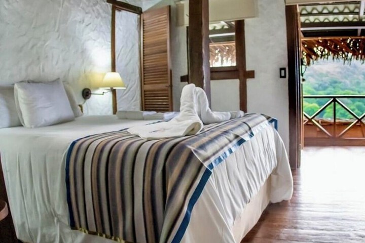 Room 10 of 56