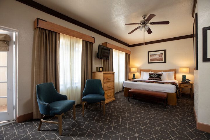 Room 33 of 75