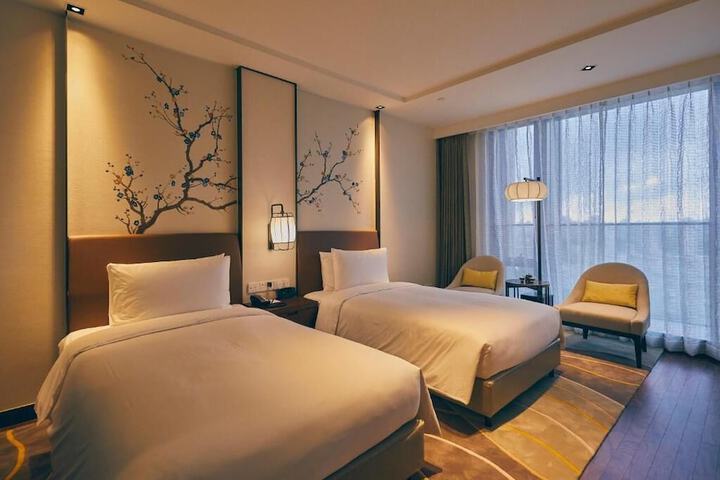 Room 3 of 19
