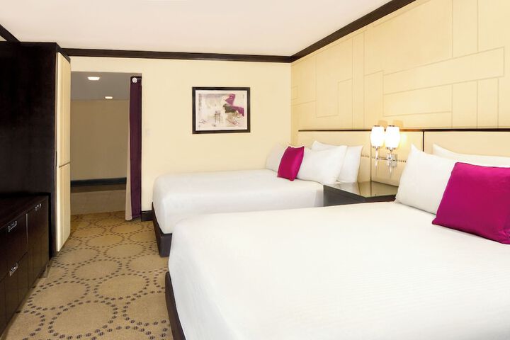 Room 20 of 105