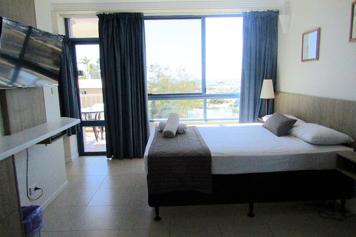 Room 9 of 55