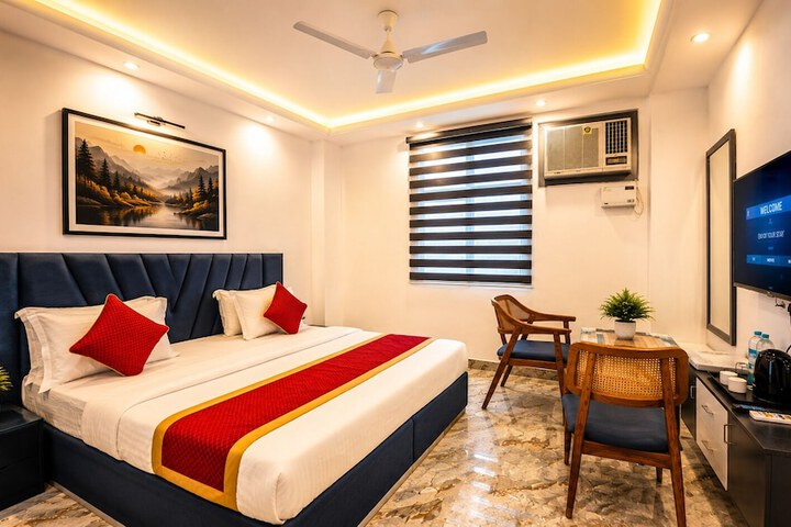 Room 14 of 38