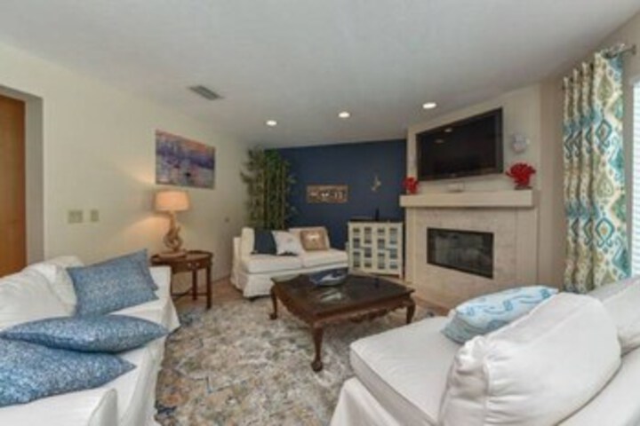 Room 16 of 27