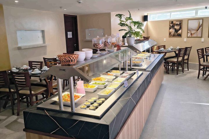 Breakfast/Coffee Service 48 of 67