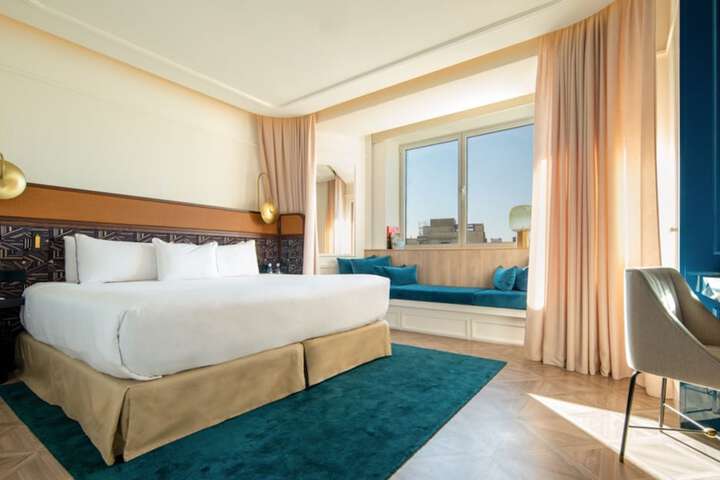 Room 10 of 89