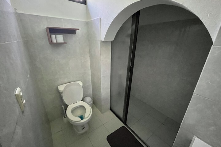 Room 80 of 108