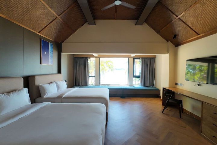 Room 16 of 71