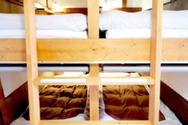 Room 95 of 192