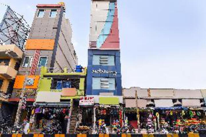 OYO 35732 BAGYAS RESIDENCY