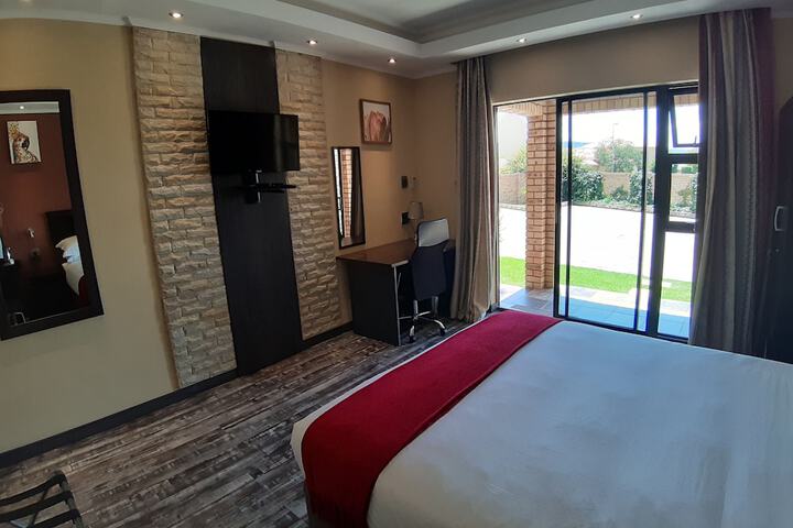 Room 7 of 64