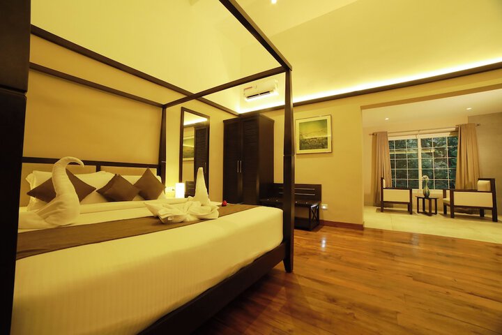 Room 15 of 62