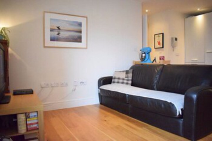 Room 3 of 11