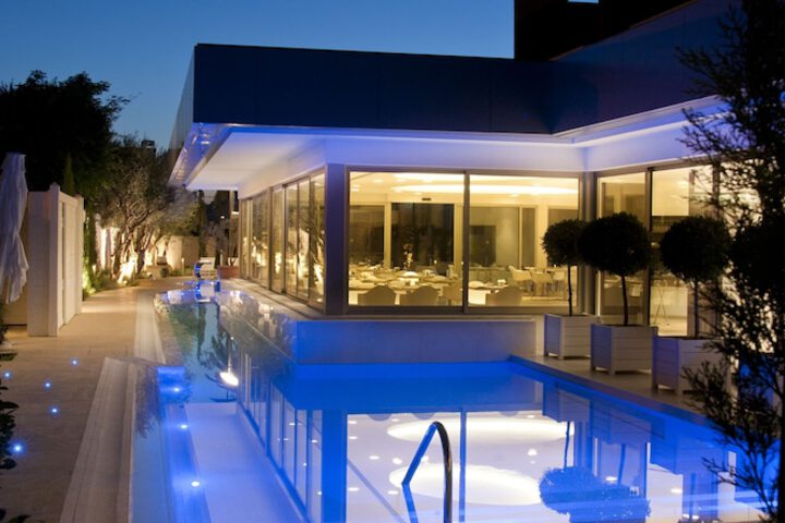 Pool 83 of 138
