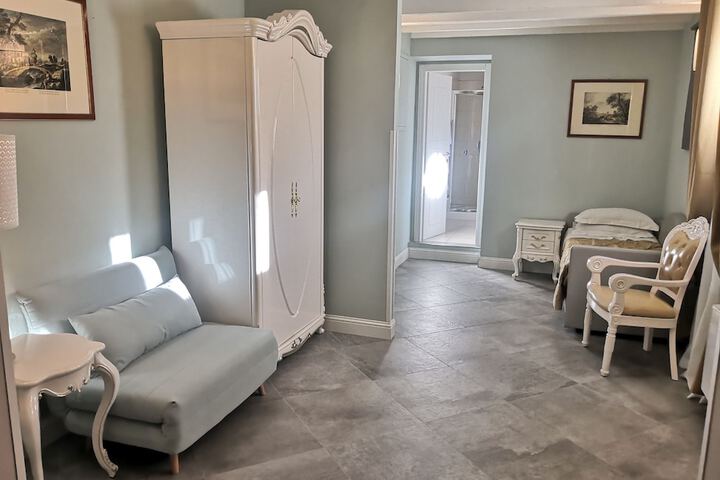 Room 15 of 54