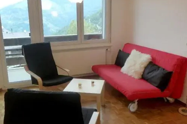 Room 10 of 21