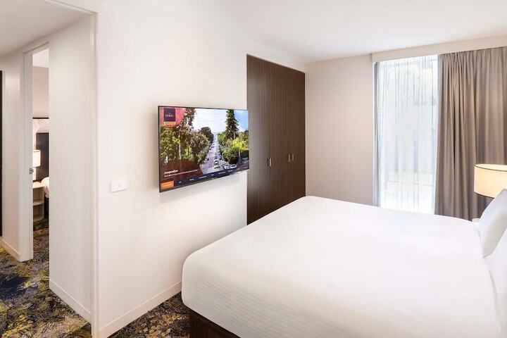 Room 108 of 163