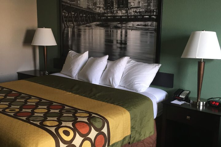 1 King Bed (14 of 15)