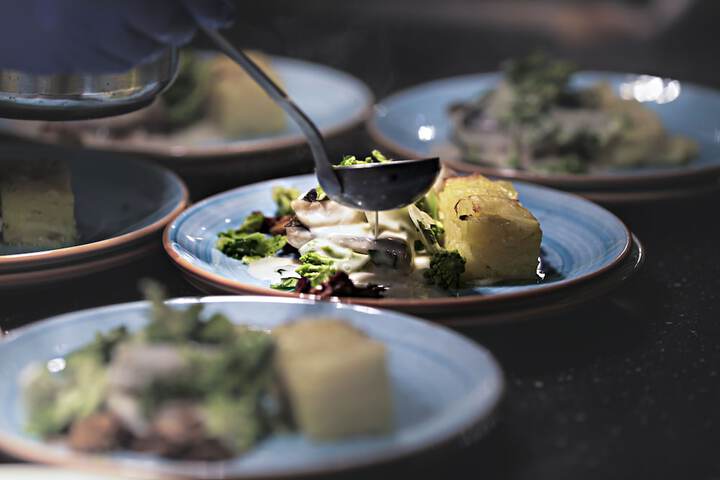 Dining 43 of 78