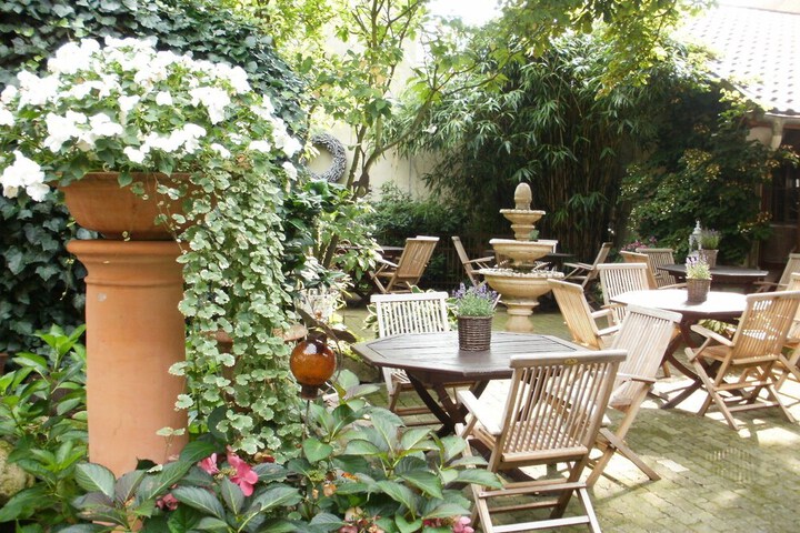 Terrace/Patio 25 of 27