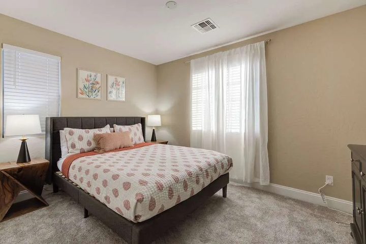 Room 4 of 14