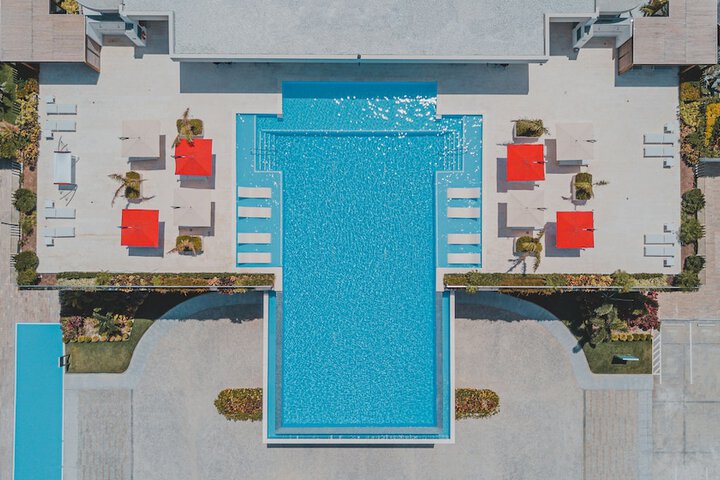 Pool 97 of 152