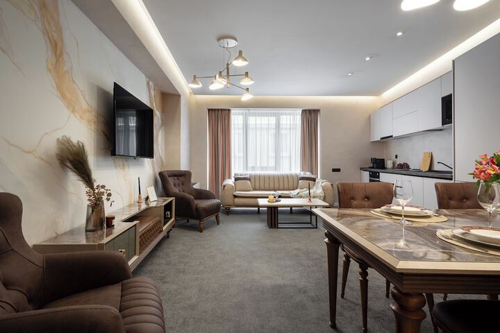 Room 403 of 552