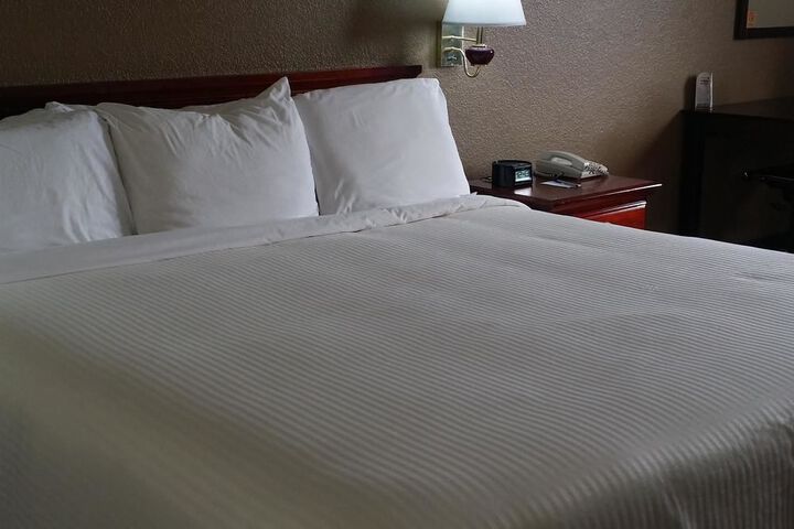 Room 12 of 44