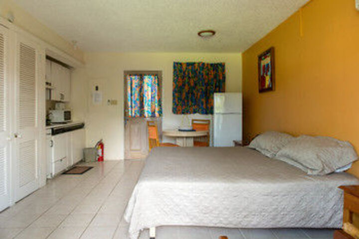 Room 11 of 22