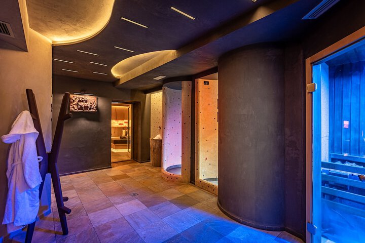Hotel 11 of 11