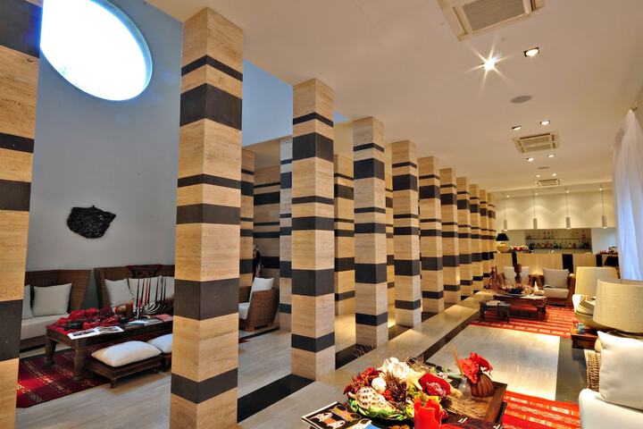 Hotel Lobby