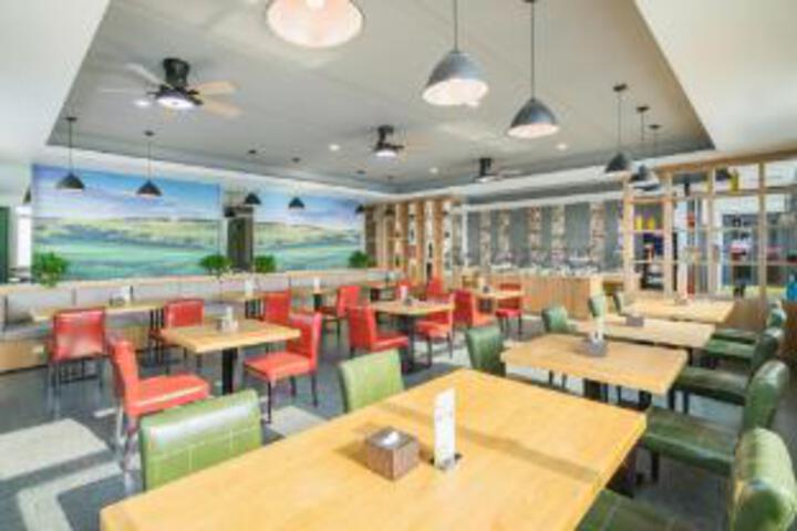 Luyating Hotel (Xiongan New Area Rongcheng Aowei Road Branch)
