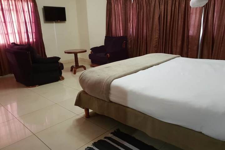 Room 8 of 45