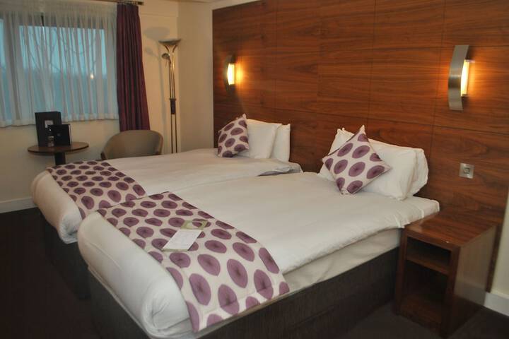 Room 4 of 46