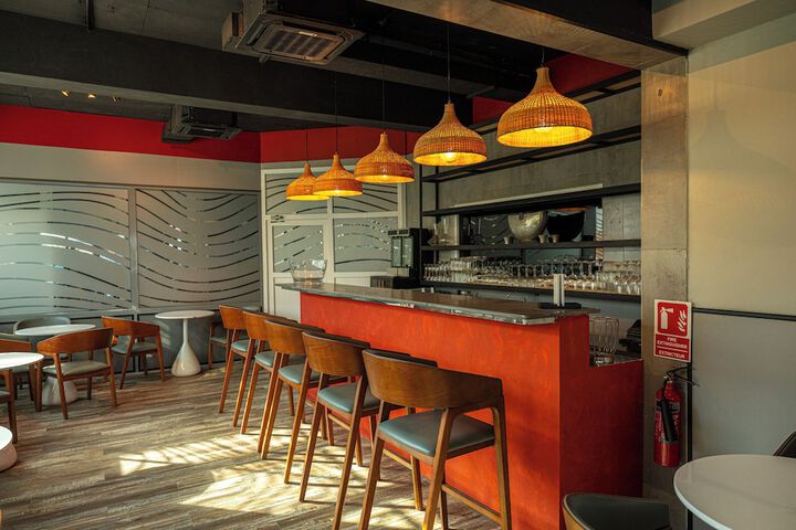 Lounge 99 of 124