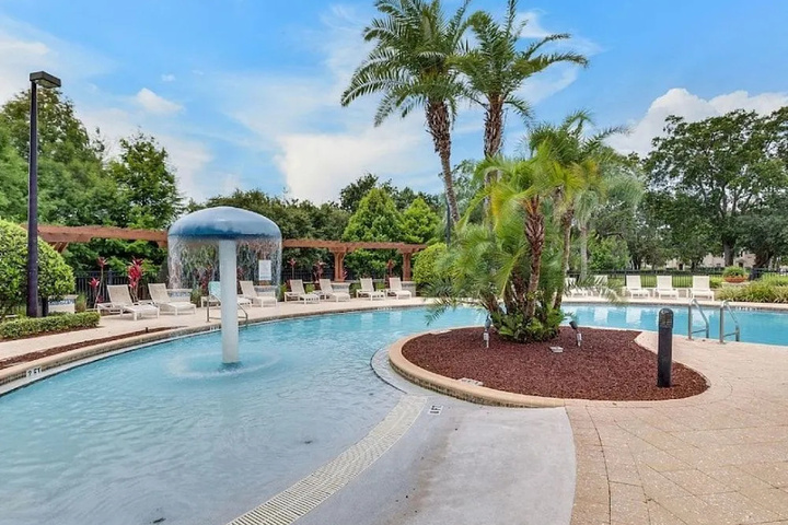 Pool 9 of 19