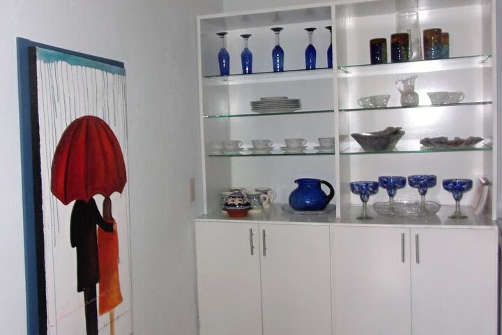Room 27 of 68