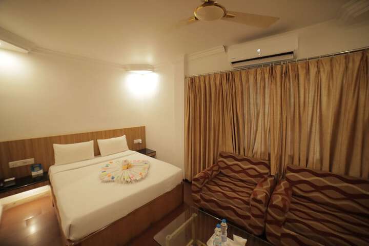 Room 6 of 35