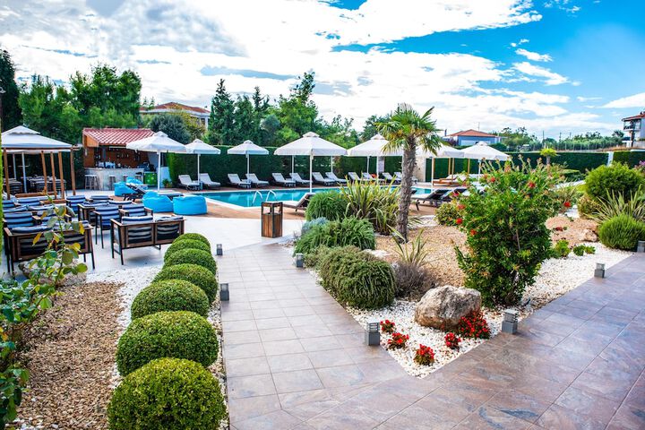 Hotel Exterior 117 of 122