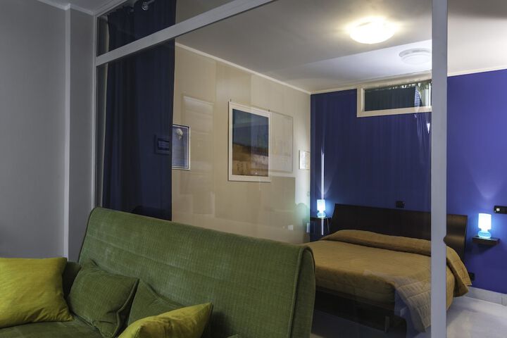Room 21 of 94