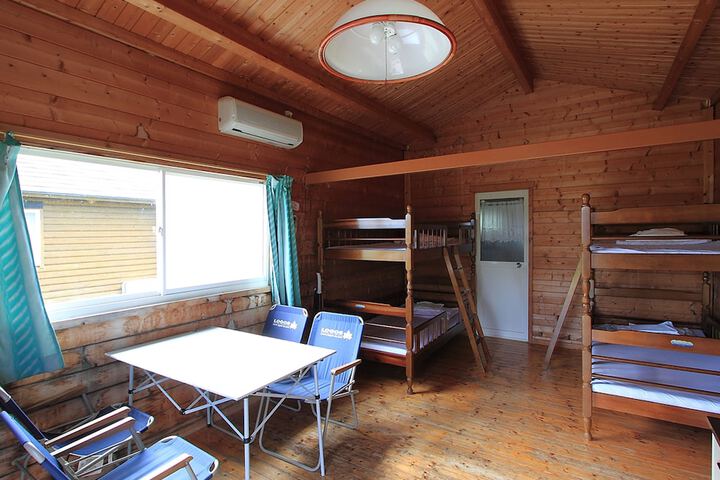 Room 2 of 25