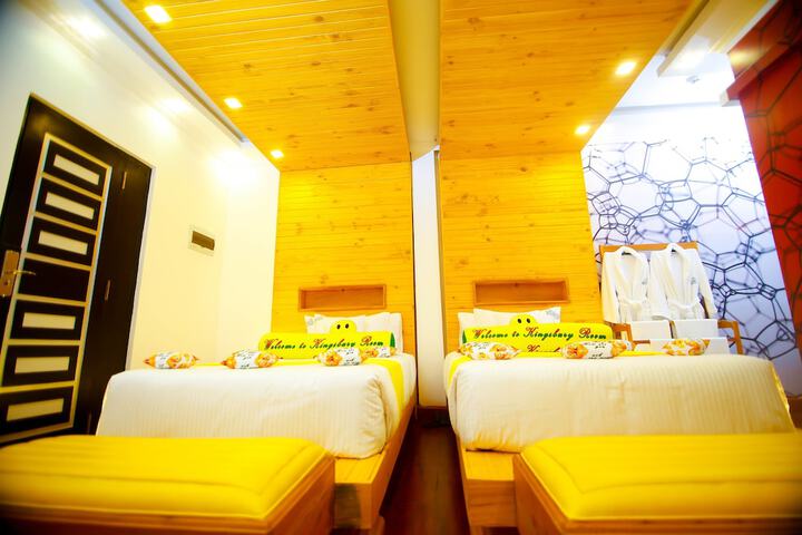 Room 42 of 230