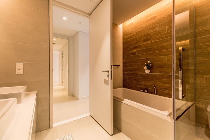 Room 10 of 61