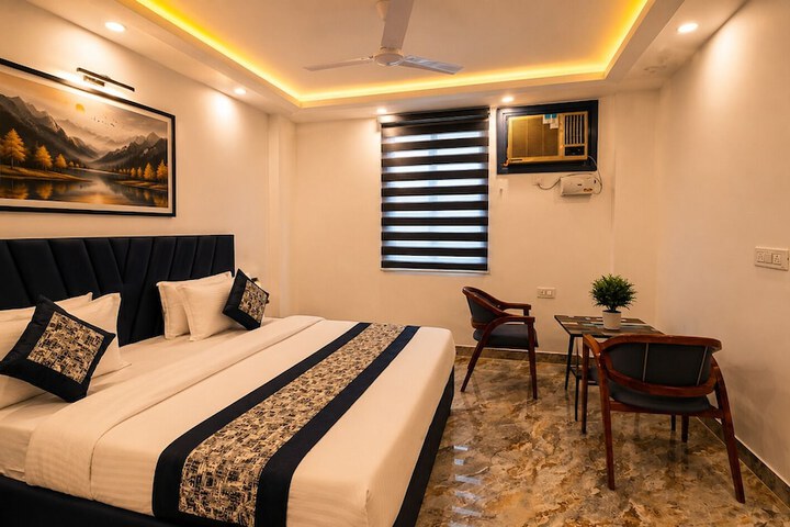 Room 28 of 38