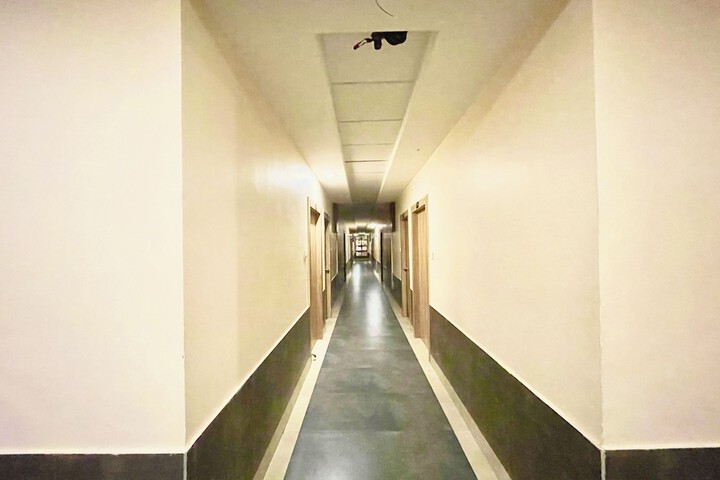 Ballroom/Hall 64 of 76