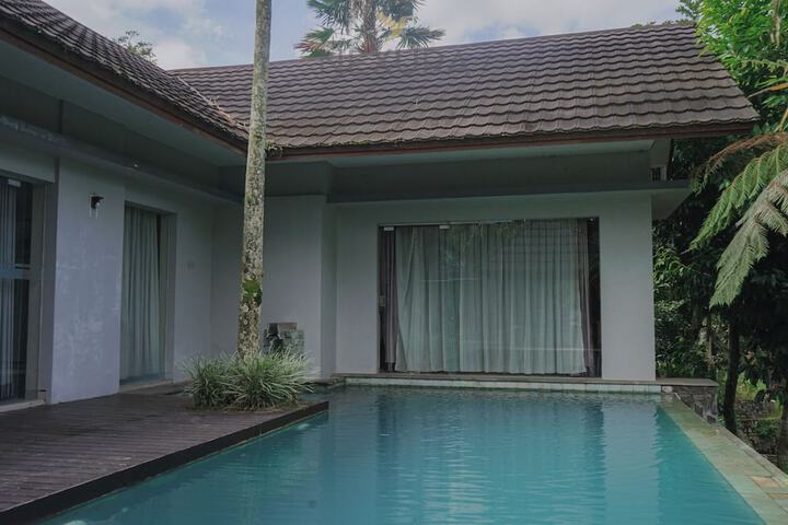 Hotel Exterior 173 of 188
