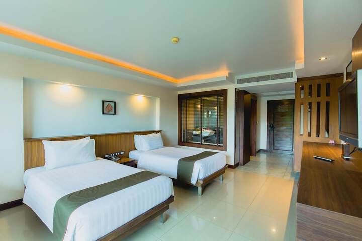 Room 30 of 127