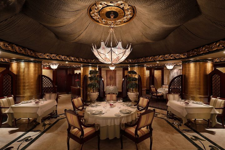 Dining 62 of 110