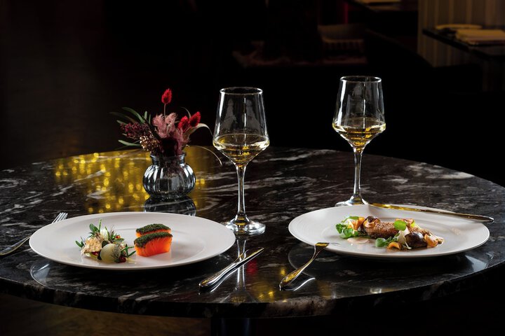 Dining 92 of 143