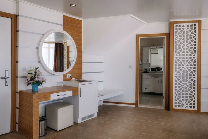 Room 20 of 101