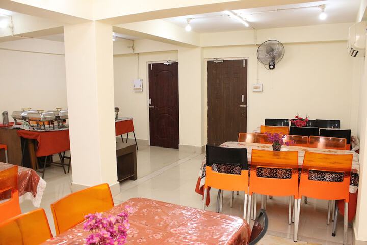 Dining 126 of 169